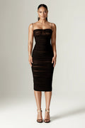 Robe midi froncée en tulle organza Justina (noir)
